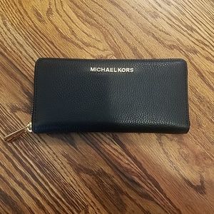 Michael Kors Continental Zip Around Wallet
